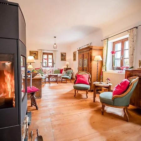 Daire Altes Von 1756 - Straussengut