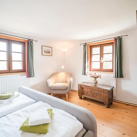 דירה Altes Von 1756 - Straussengut