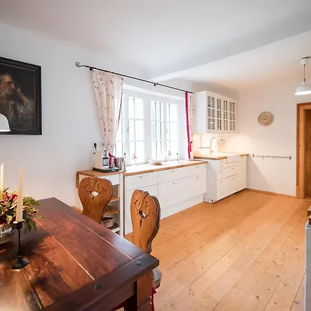 Altes Von 1756 - Straussengut באד אאוסי