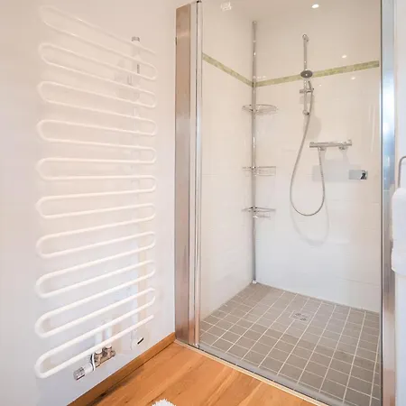 Altes Von 1756 - Straussengut Daire