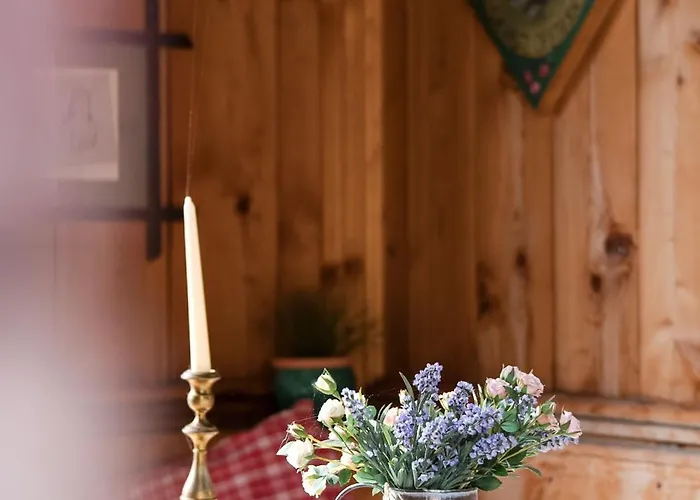 Altes Von 1756 - Straussengut *