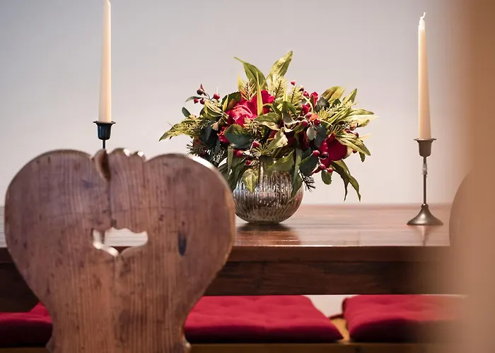 Altes Von 1756 - Straussengut *